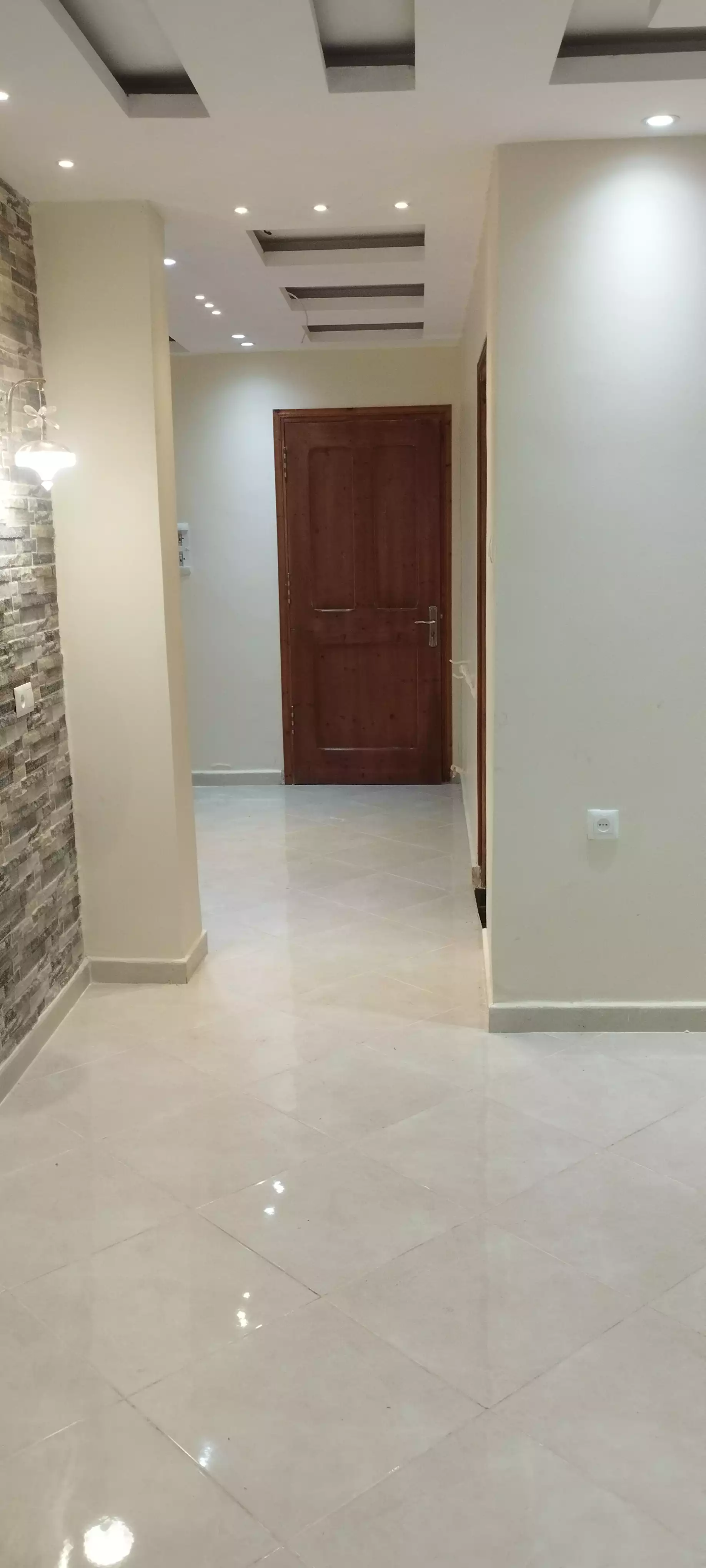 شقة في دائرة عين النويصي ولاية مستغانم رائعة جدا